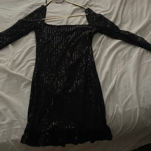 LUCY IN THE SKY black glitter long sleeve dress